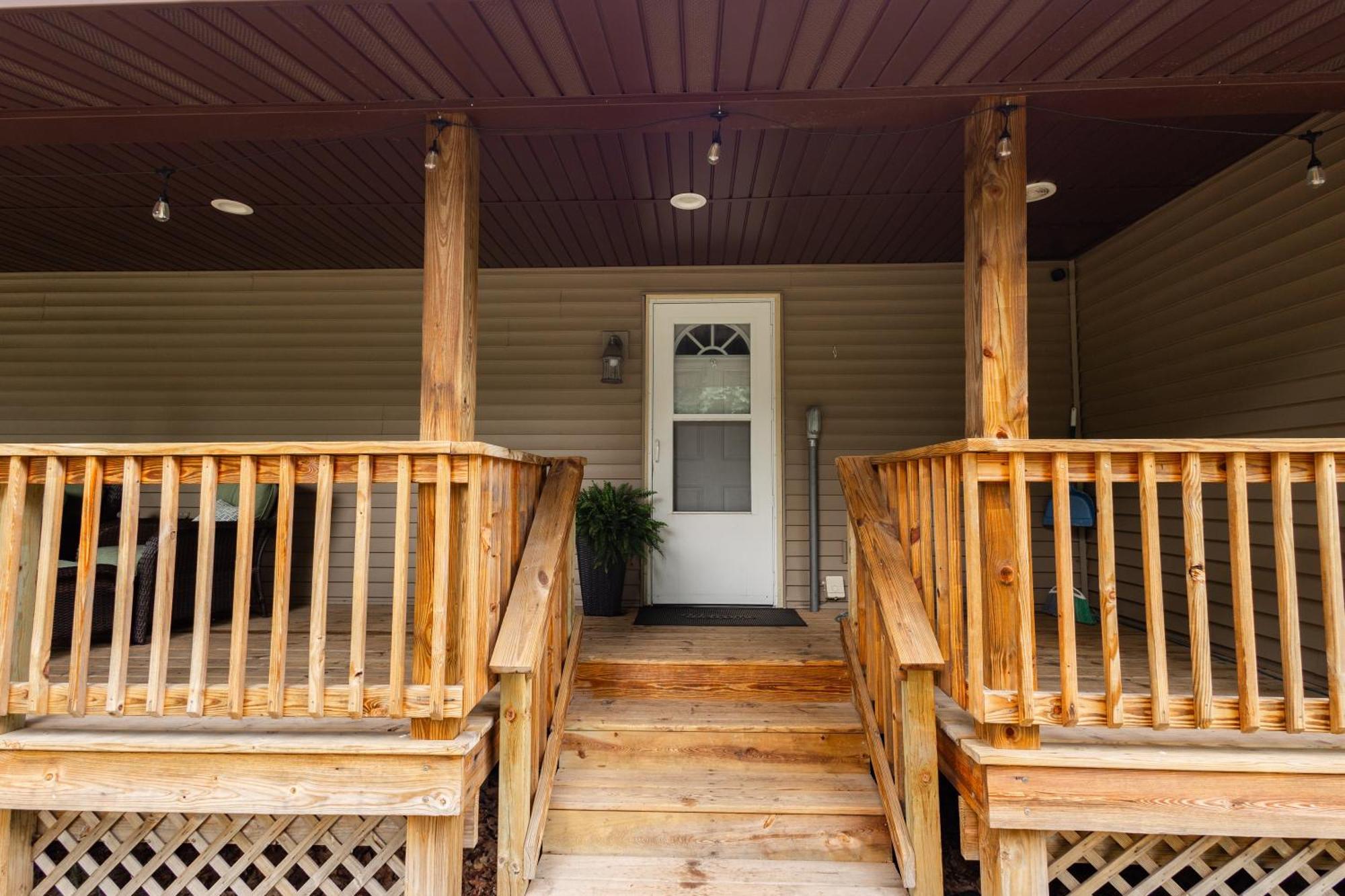 Indoor Hot-Tub! Spacious & Updated Mqt Township Home! Marquette Kültér fotó